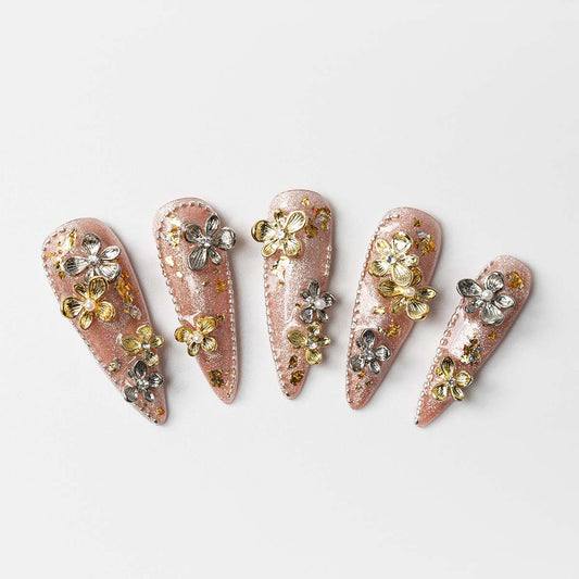 Blooming Fable - Custom press-on nails by Byeori Kim