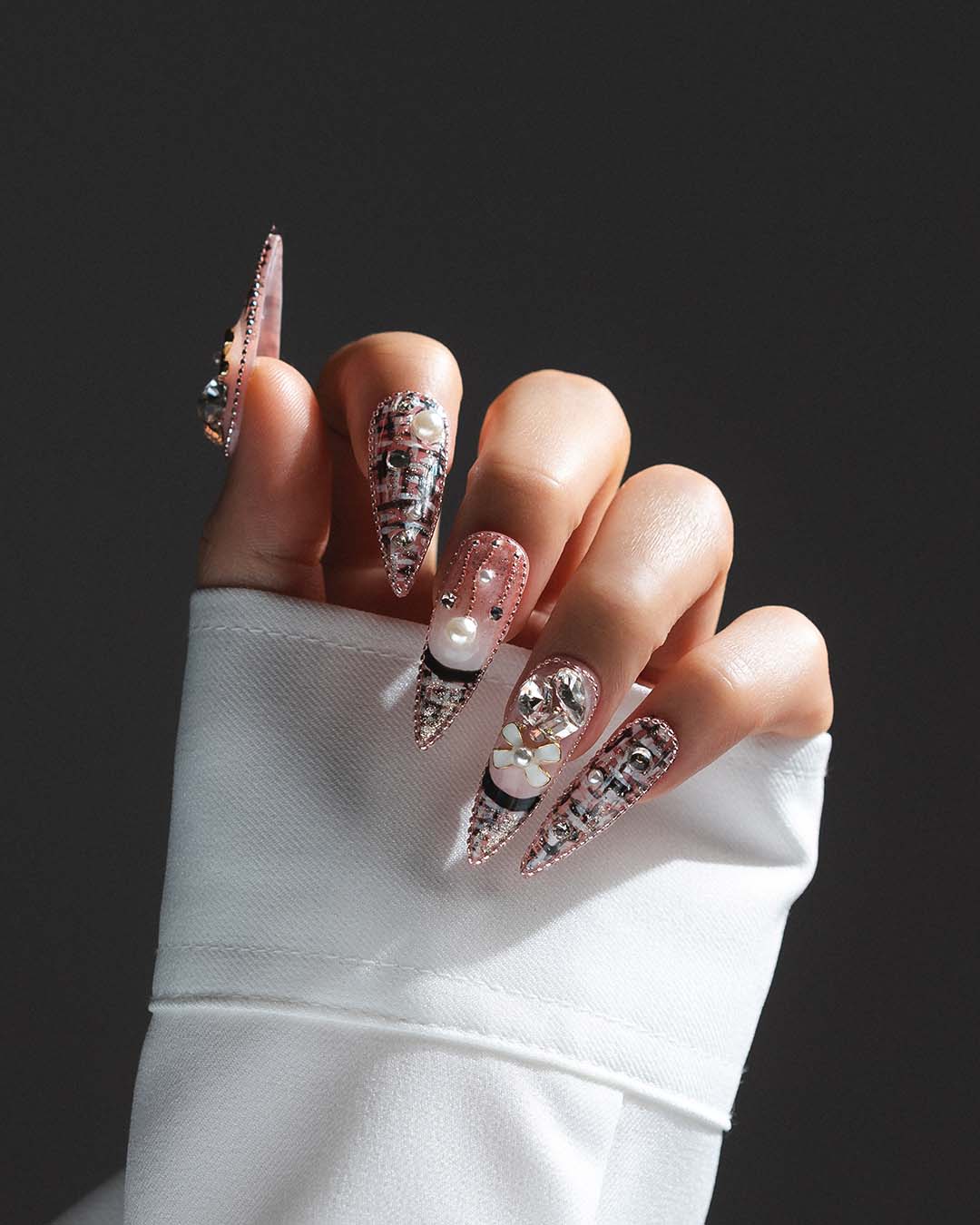 Mademoiselle - Custom press-on nails by Byeori Kim