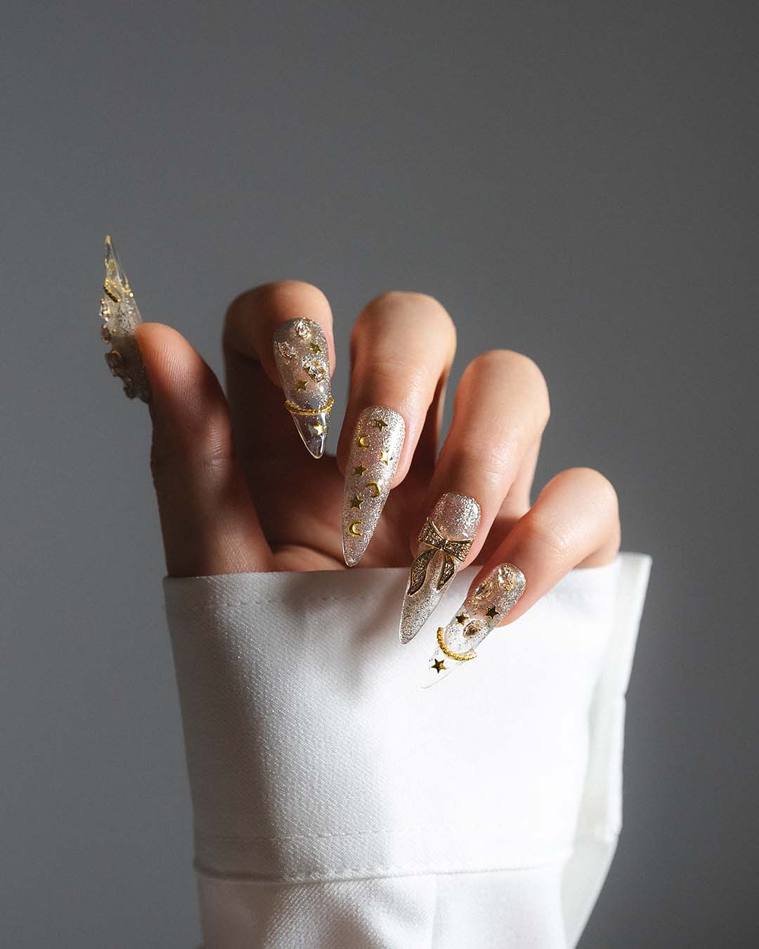 Shimmer - Custom press-on nails by Byeori Kim