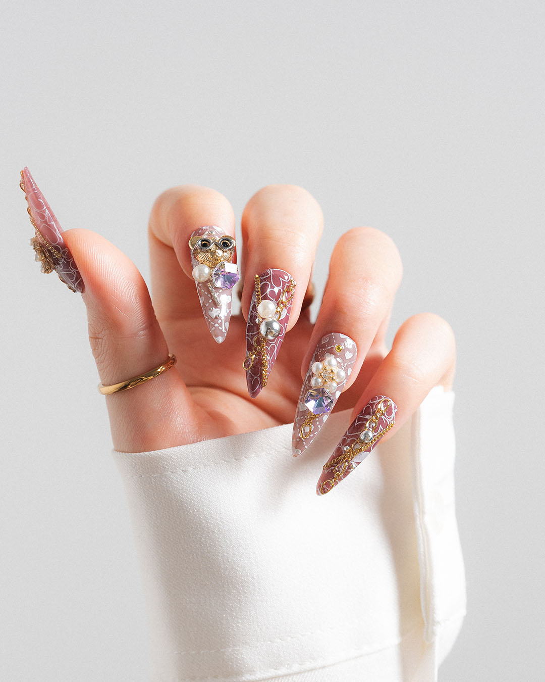 Whimsy's Embrace - Custom press-on nails by Byeori Kim